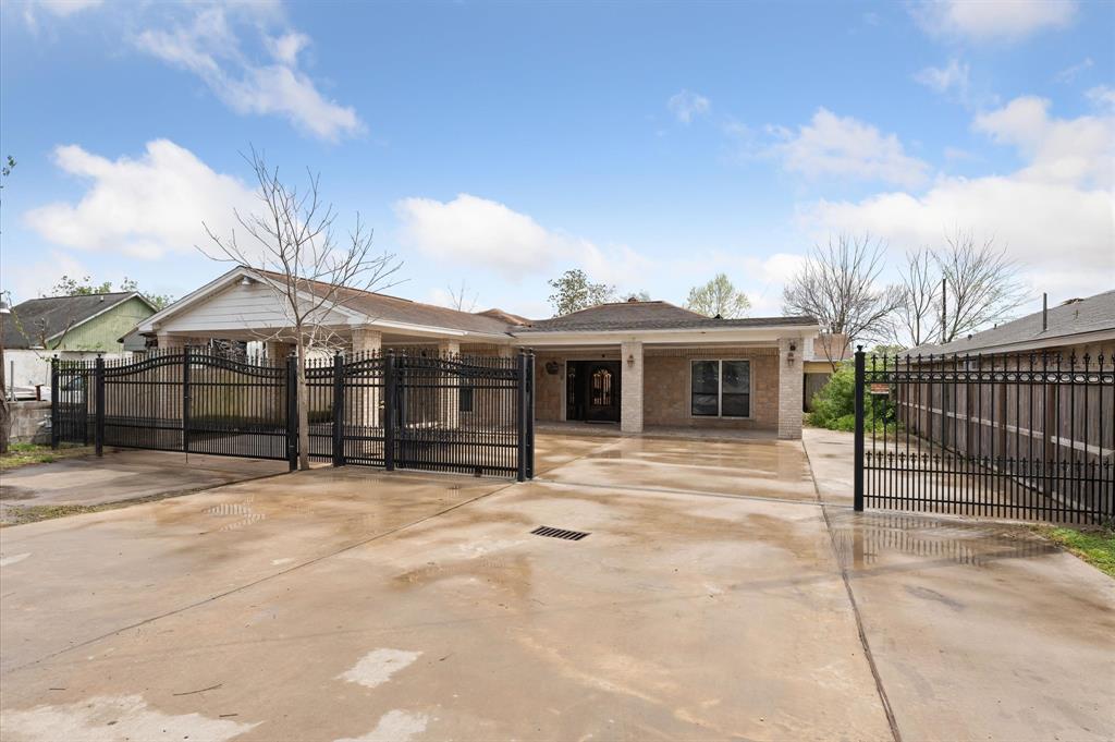 14022 Greenville St in Houston, TX - Building Photo
