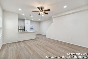 7356 Misty Ridge Dr in Converse, TX - Foto de edificio - Building Photo