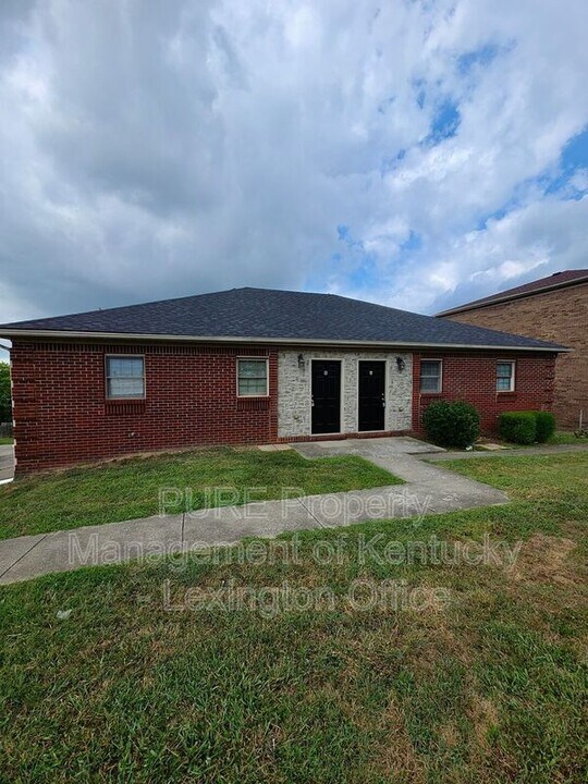 1322 Lancaster Rd in Richmond, KY - Building Photo