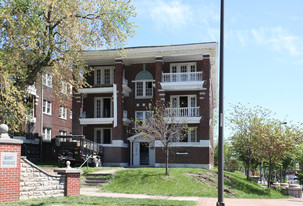 539-541 Gladstone Blvd Apartamentos