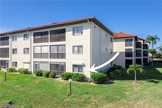 11170 Caravel Cir in Ft. Myers, FL - Building Photo - Building Photo