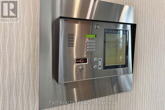 2737 Keele St in Toronto, ON - Building Photo - Building Photo