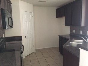 6420 Valleybrooke Ct in Arlington, TX - Building Photo - Building Photo