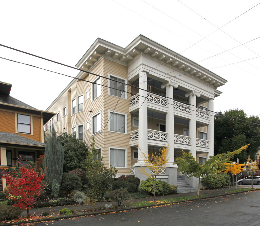 1005 SE 14th Ave in Portland, OR - Building Photo