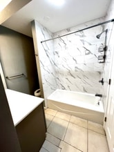 94-301-301 Pupuole St in Waipahu, HI - Foto de edificio - Building Photo