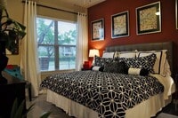 5455 Richmond Ave. photo'