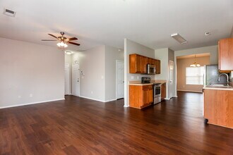 9606 Hollyburgh Ter in Charlotte, NC - Building Photo - Building Photo
