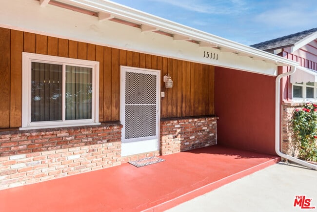 15111 Marlin Pl in Los Angeles, CA - Building Photo - Building Photo