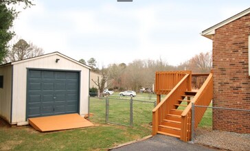 201 Rolling Ridge Dr in Forest, VA - Building Photo - Building Photo