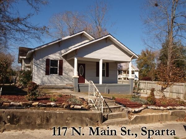 117 N Main St in Sparta, TN - Building Photo