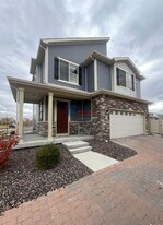 3650 Pinonwood Ct in Johnstown, CO - Building Photo