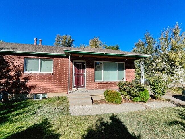 property at 195 400 S