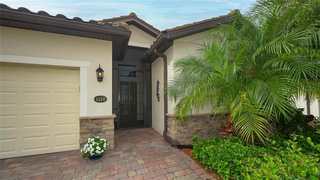 6888 Willowshire Way in Bradenton, FL - Foto de edificio - Building Photo