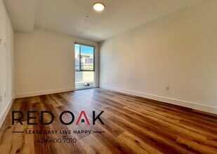 5801 Camerford Ave in Los Angeles, CA - Building Photo - Building Photo