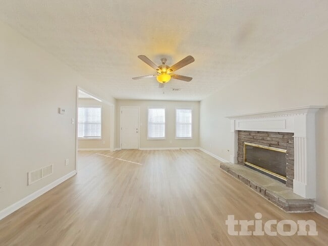 224 Stone Creek Dr in Dallas, GA - Building Photo - Building Photo