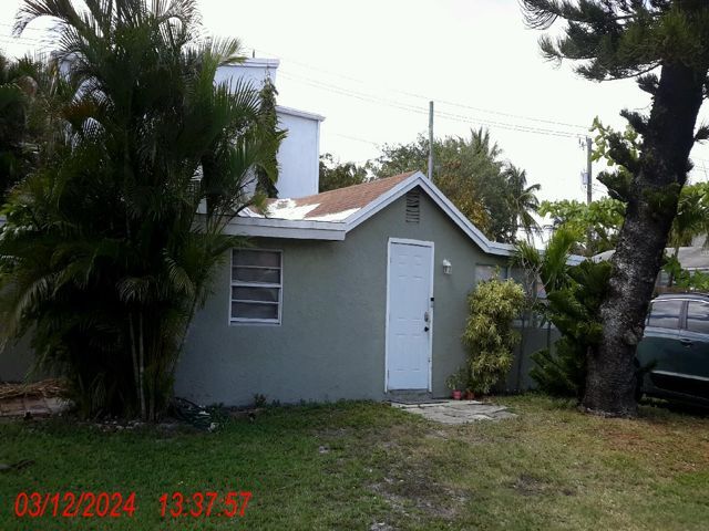 605 NE 27th St in Wilton Manors, FL - Building Photo