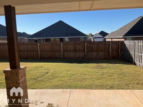 1608 NE 33rd Terrace in Moore, OK - Building Photo - Building Photo