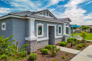 Sienna at South Mountain in Laveen, AZ - Building Photo