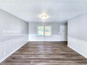 807 Mountain Creek Church Rd NW in Monroe, GA - Foto de edificio - Building Photo