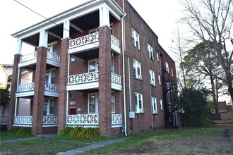 332 Mt Vernon Ave-Unit -2 in Portsmouth, VA - Building Photo - Building Photo
