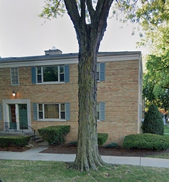 1039 Randolph St, Unit 10391 in Oak Park, IL - Building Photo