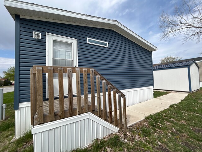 317 Autumn Park Dr in Ankeny, IA - Building Photo - Building Photo