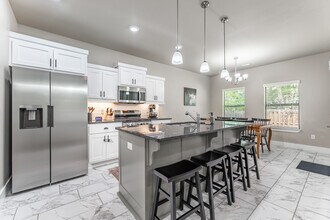 201 Tricha Cir SW in Gravette, AR - Building Photo - Building Photo