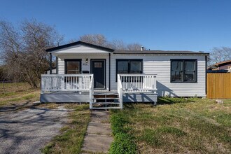 406 Robert Dr in Corpus Christi, TX - Foto de edificio - Building Photo
