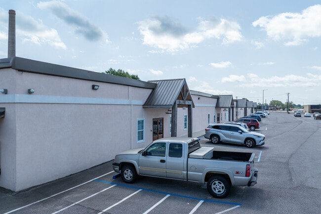 Pine Burr Apartments