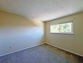 146 Gibson St, Unit 4 in Ukiah, CA - Building Photo - Building Photo