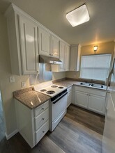 1348 Fitzgerald Ln in Hanford, CA - Building Photo - Building Photo