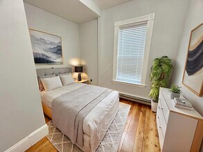 564 E 6th St in Boston, MA - Foto de edificio - Building Photo