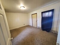913 S Main St, Unit 1 photo'