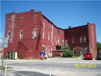 107 S Pine St in Holden, MO - Building Photo - Building Photo