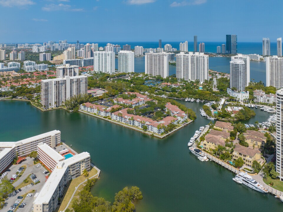 Town Aventura in Aventura, FL - Foto de edificio