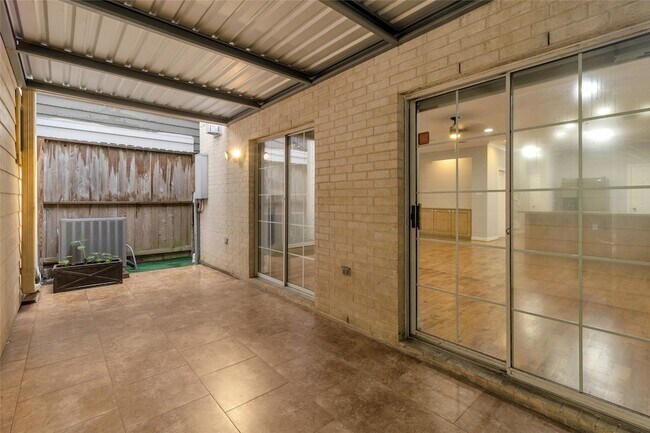 341 W 23rd St in Houston, TX - Building Photo - Building Photo