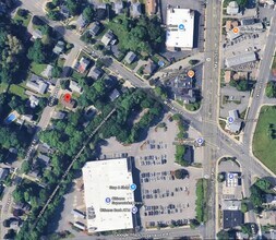 39 Cottage St in Stoneham, MA - Building Photo - Building Photo