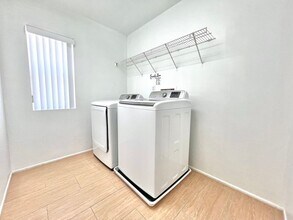 567 Botan St in Perris, CA - Building Photo - Building Photo