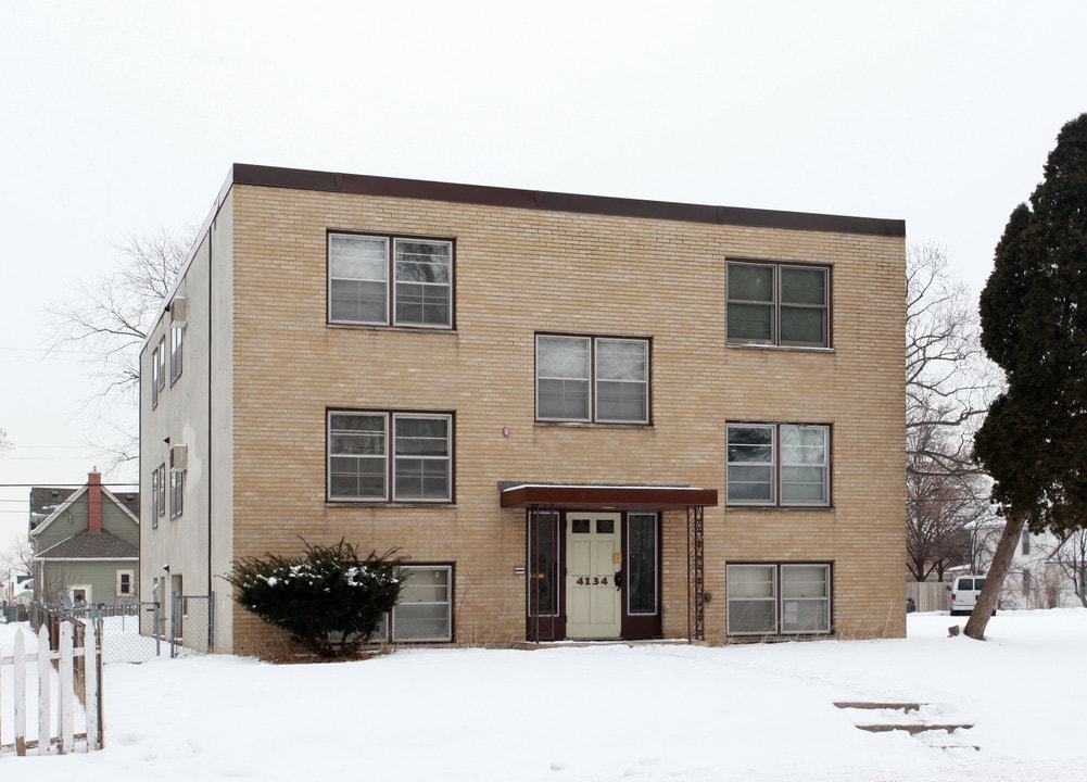 4134 Fremont Ave N in Minneapolis, MN - Building Photo