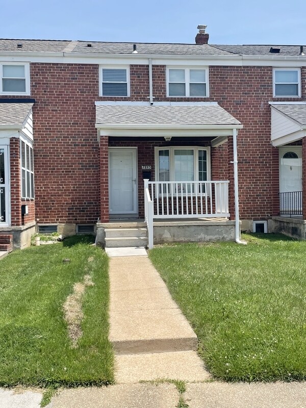 7843 Lockwood Rd in Dundalk, MD - Building Photo - Building Photo