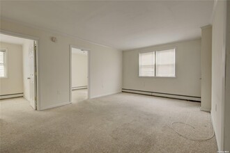 52 Maryland Ave in Long Beach, NY - Building Photo - Building Photo
