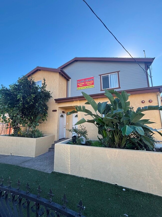 620 W 52nd St in Los Angeles, CA - Foto de edificio - Building Photo