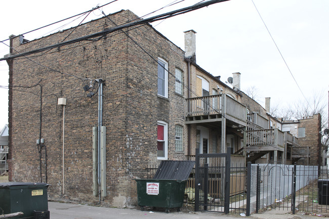 1614 W 66th St in Chicago, IL - Foto de edificio - Building Photo