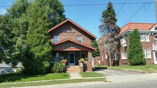 2234 Broadway in Rockford, IL - Building Photo