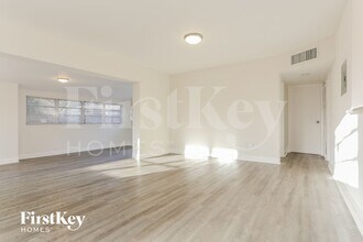 1571 NE 44th St in Pompano Beach, FL - Building Photo - Building Photo