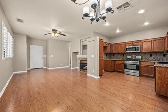 8270 Rendham Way in Sacramento, CA - Building Photo - Building Photo