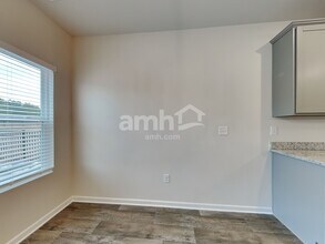 3260 Emberly Dr in Roebuck, SC - Foto de edificio - Building Photo