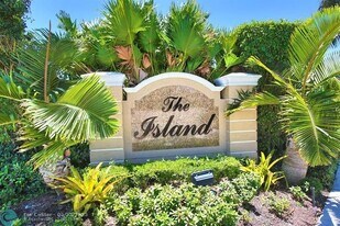 11840 NW 55th St in Coral Springs, FL - Building Photo