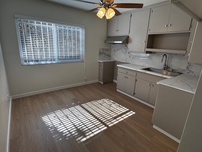 1500 Broadway, Unit B