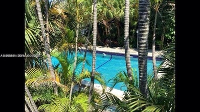 645 NE 77th St in Miami, FL - Building Photo - Building Photo